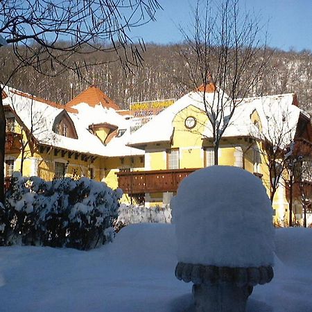 Hotel Szeleta Lillafüred Exteriör bild